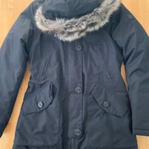 The North Face Mauna Kea Parka - Picture 3 of 10